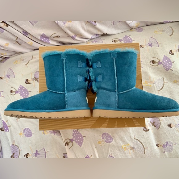 UGG Big Kids Bailey Bow Boots Blue Size 3 (approximately Women Size 5) - Picture 5 of 7